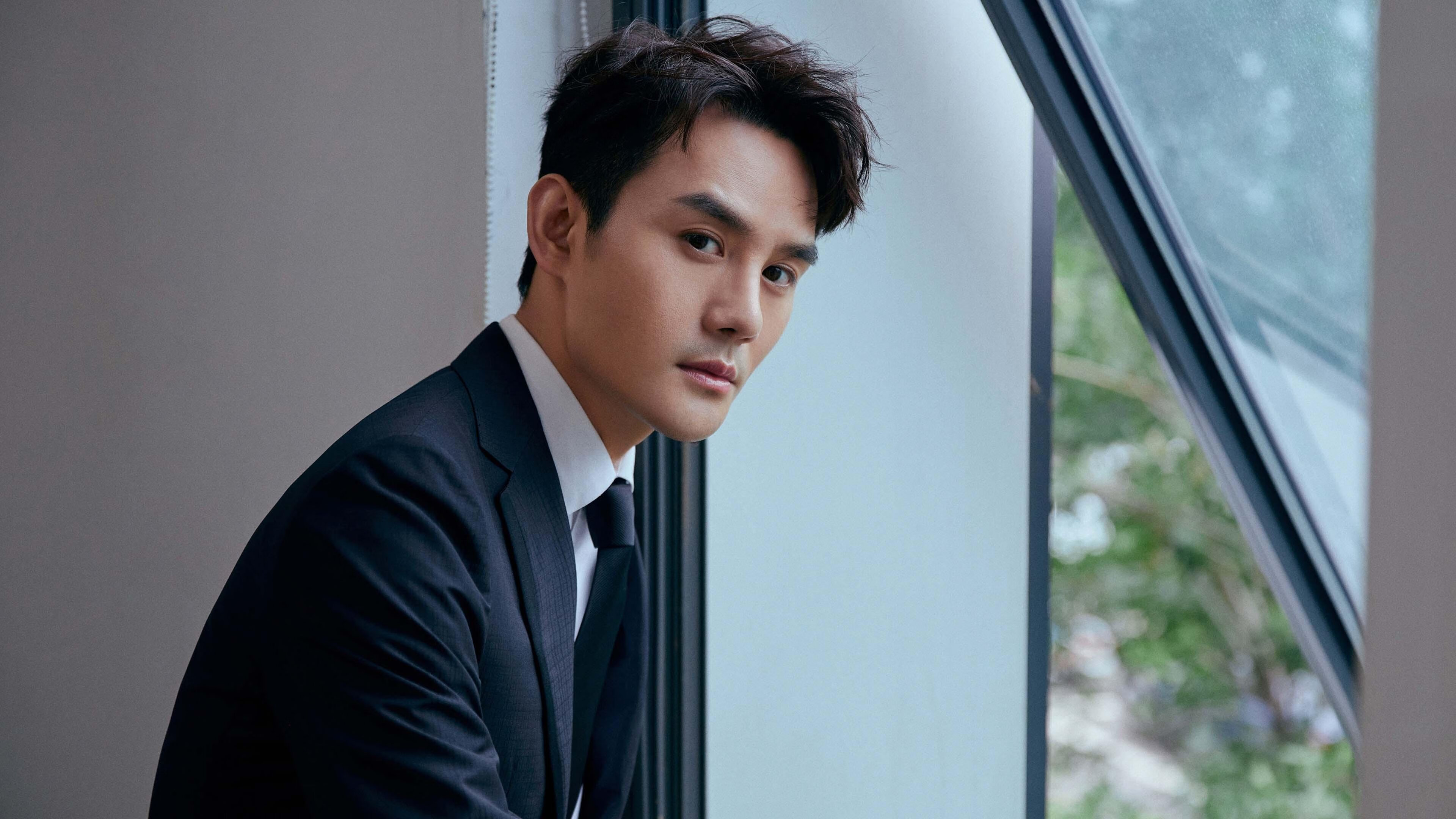 火爆足球场上的对决,紧张刺激之余还有谁能胜出?,足球现场气氛