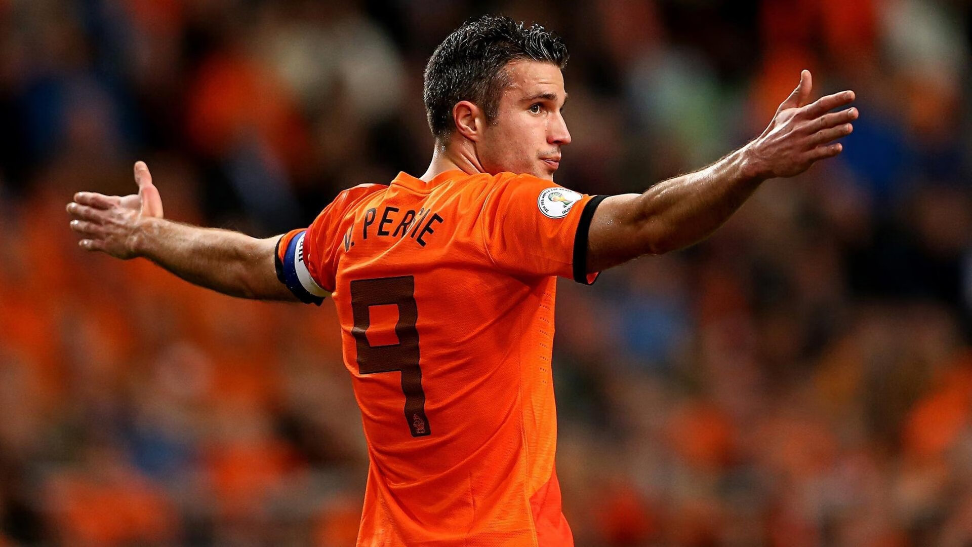 爱游戏综合娱乐-葡萄牙骑手吉尔贝托·费利佩在2024年全国工作马术锦标赛中以“Morante”马匹获得大师组铜牌，表现出色。