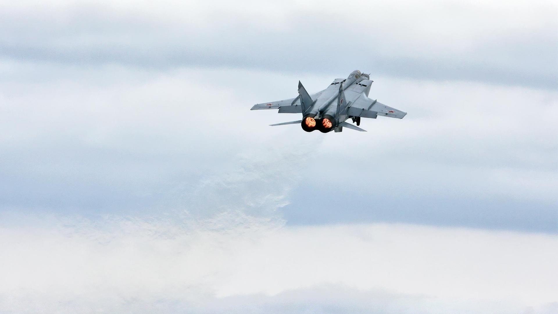 西班牙中场核心：我们配得上决赛舞台，西班牙中场球员有哪些