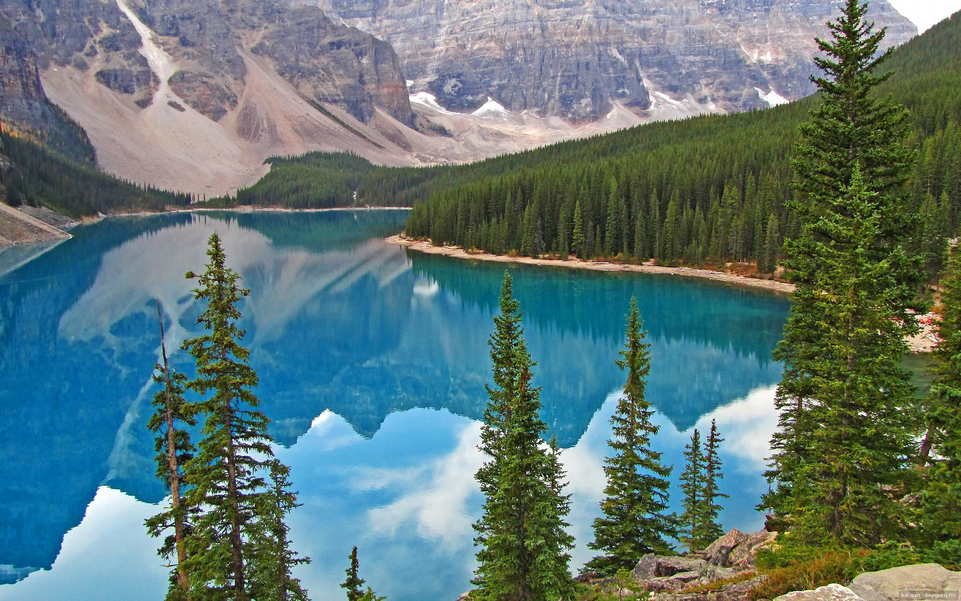 塞维利亚主场2-0战胜赫塔费，继续领跑西甲积分榜，西甲塞维利亚vs塞尔塔