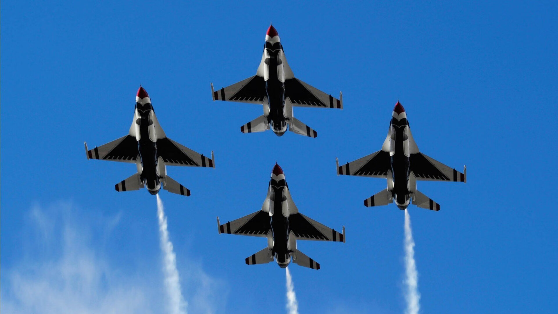 爱游戏娱乐平台-全国马拉松挑战赛高原赛道引爆全场，全程马拉松比赛