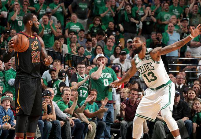 包含爱游戏体育：凯尔特人队防守策略：如何限制詹姆斯的传球？的词条