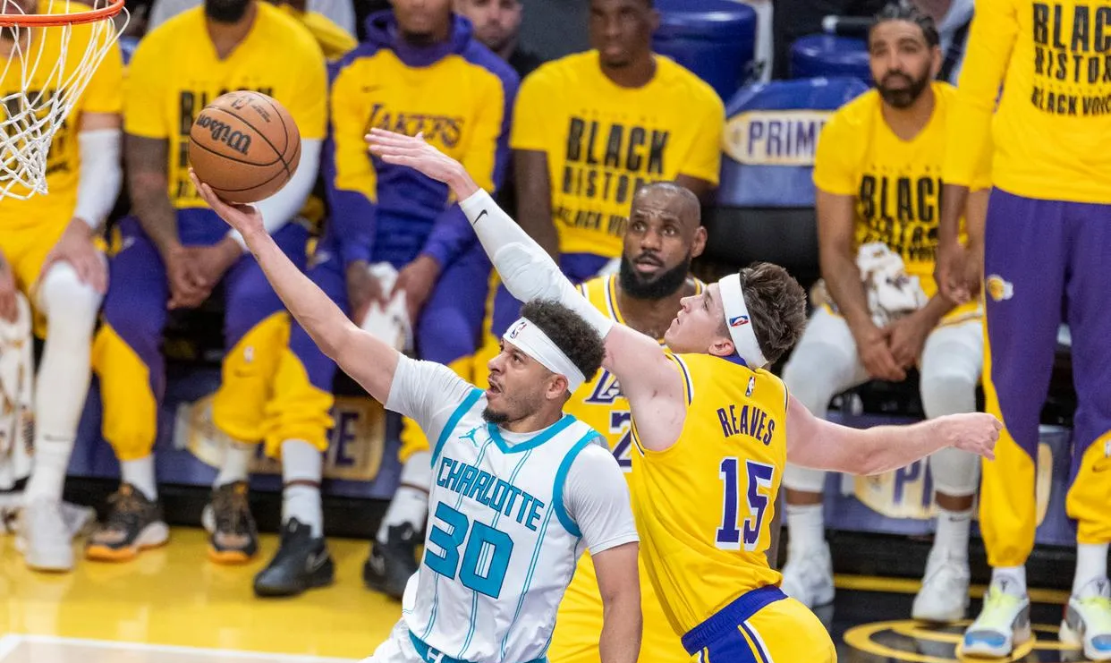 AYX体育官网-包含爱游戏体育：湖人队新赛季：海斯表示将提升组织能力的词条